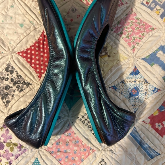 Tieks leather ballet flats size 8 color shift - Picture 2 of 6